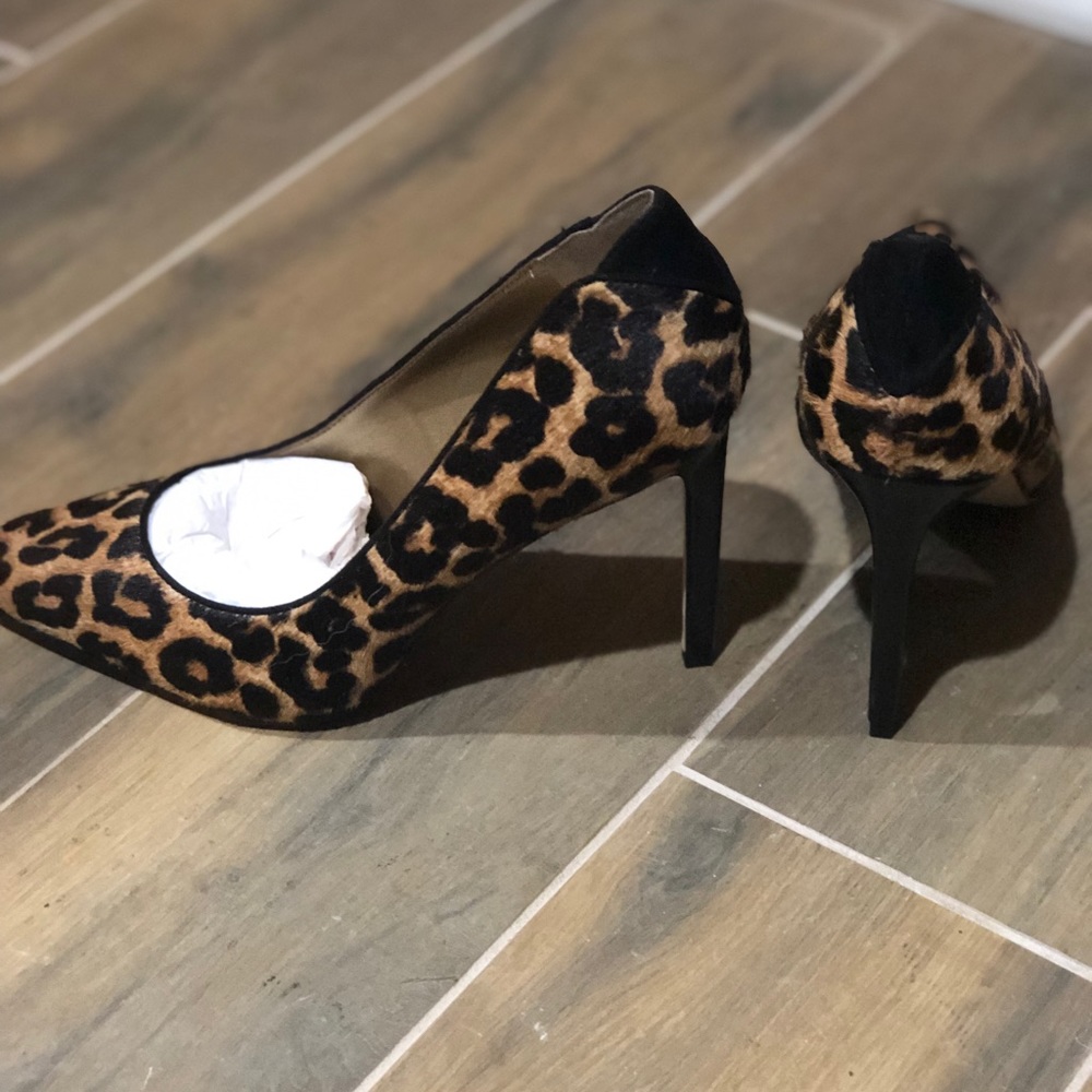 Sam Edelman Dea Leopard Pumps